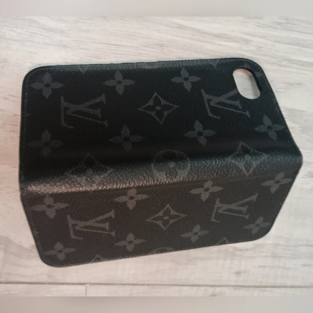 Authentic Louis Vuitton Monogram Phone Folio Case iPhone 7 Plus iPhone 8 Plus
